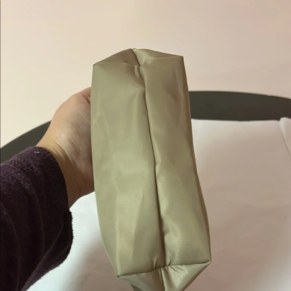 NIB Burberry Travel bag